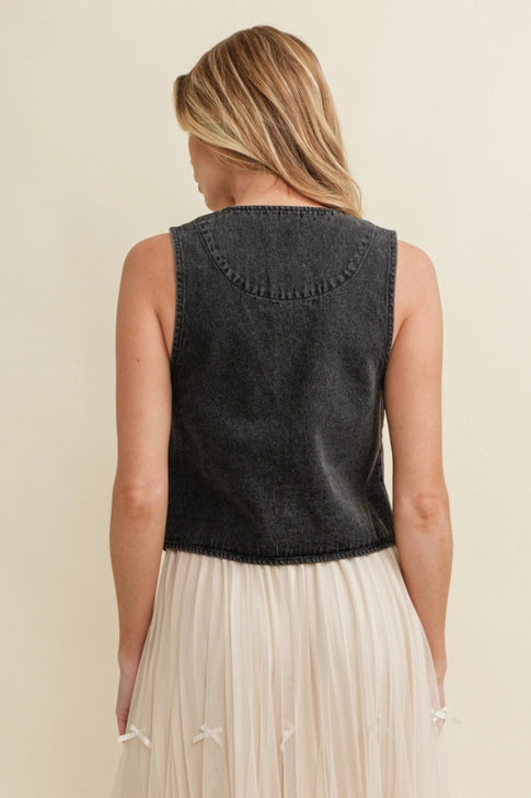 Double Knot Vest