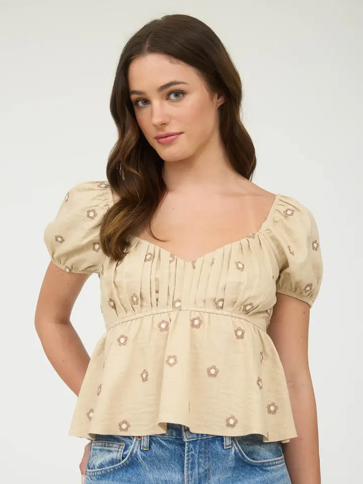 Embroidered Daisy Puff Sleeve Pleated Blouse