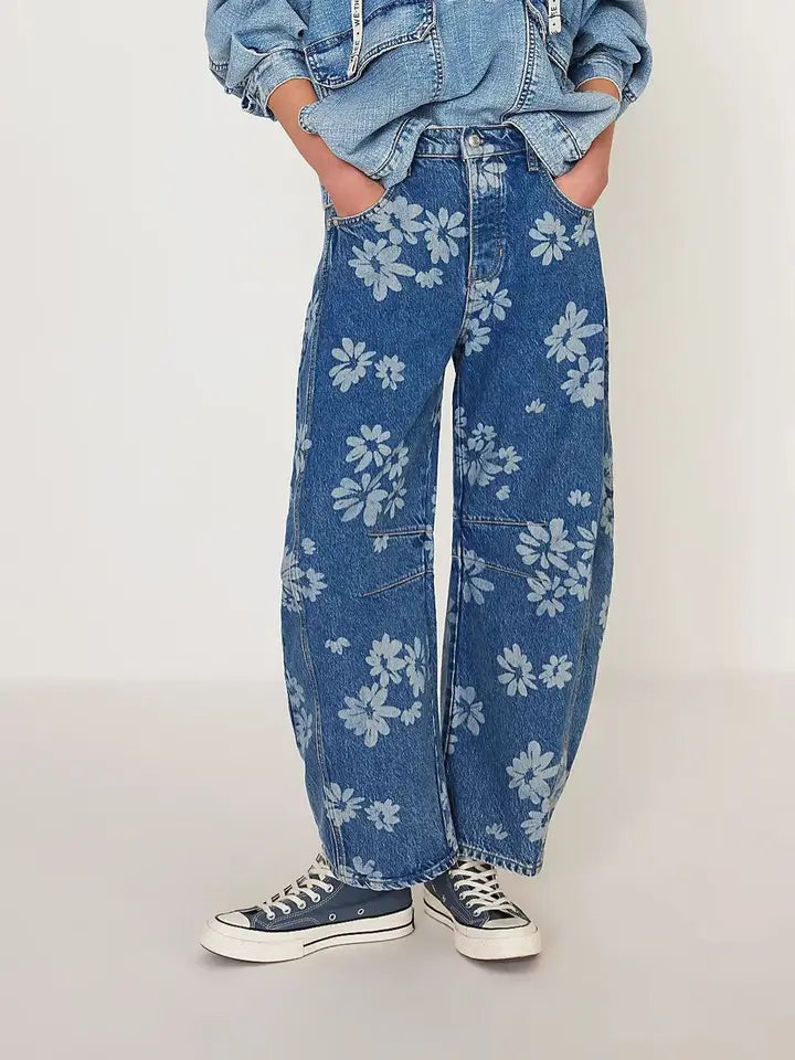 Loose High-Waisted Tapered Jeans