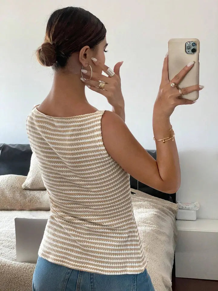 Buttoned Sleeveless Tank Top