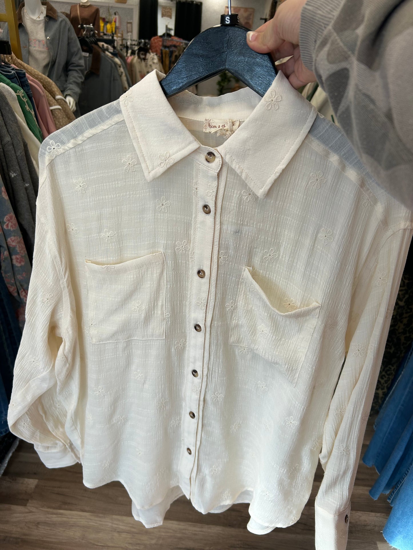 Relaxed Fit Embroidery Button Up Top