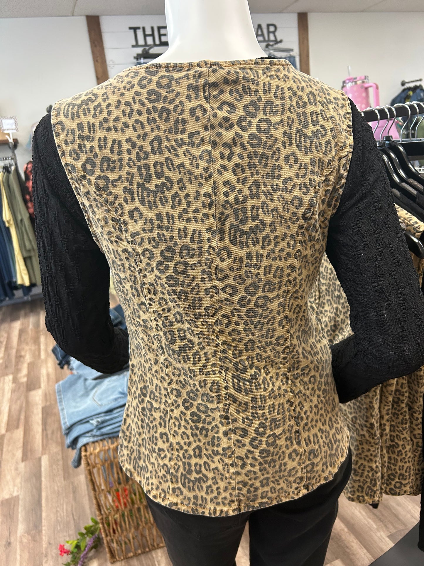 Leopard Printed Denim Snap Button Round Neck Vest