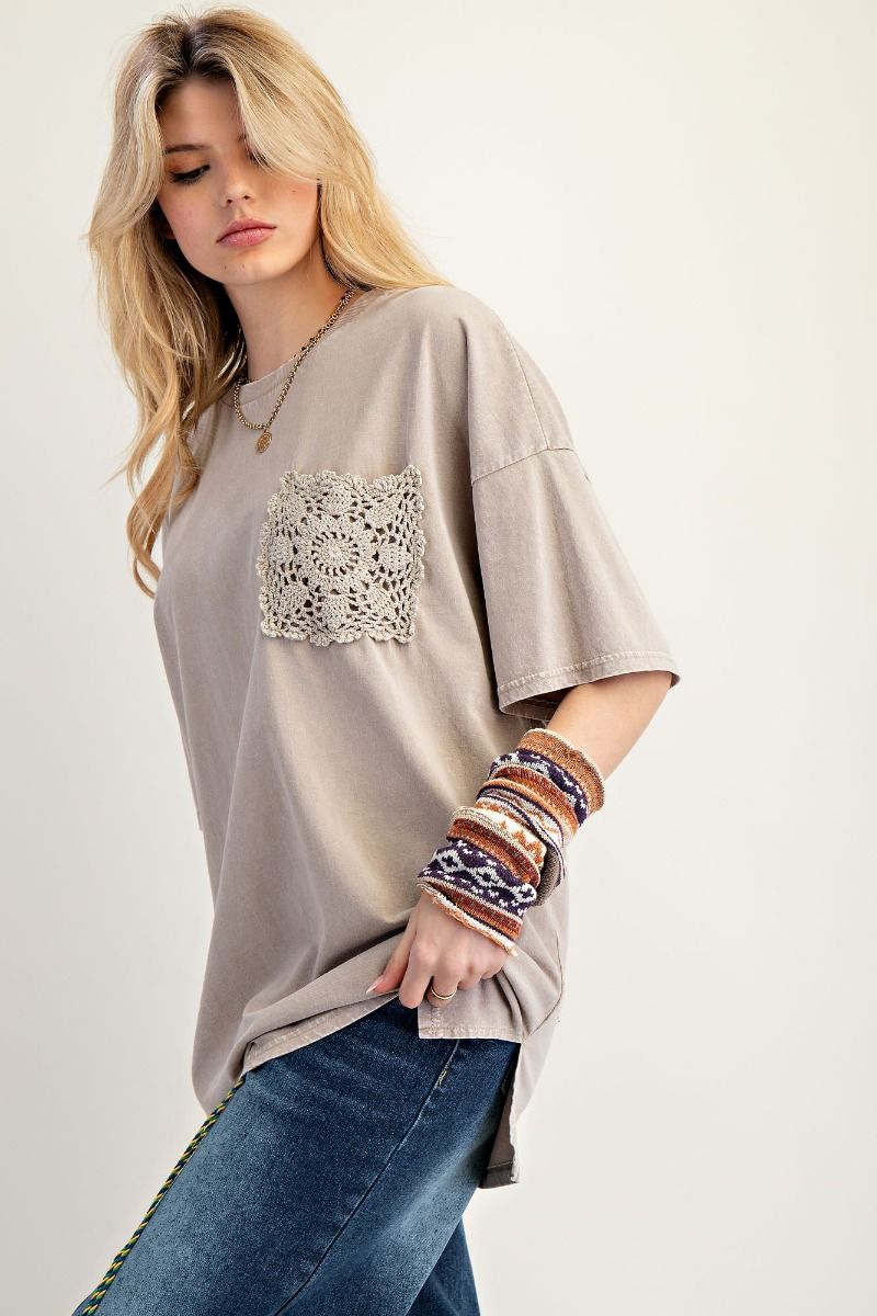 Easel Short Sleeve Mineral Washed Top - Mushroom Color