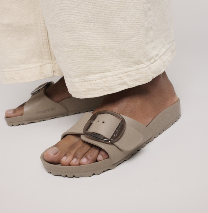 Madrid Big Buckle Eva Gray Taupe