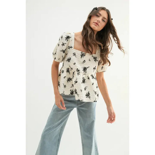 Textured Floral Puff Sleeve Blouse