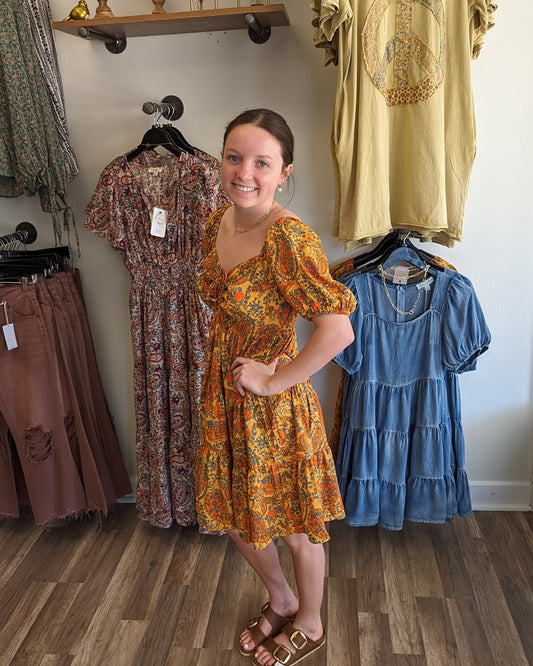 Easel Short Sleeve Tiered Crepe Dress